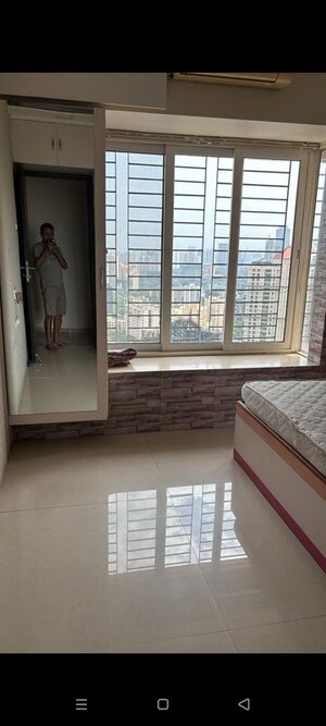 Room in 2 BHK Apartment at Dosti Group Imperia, Manpada – for Sale