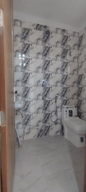 1 BHK Builder Floor For Rent in Saket