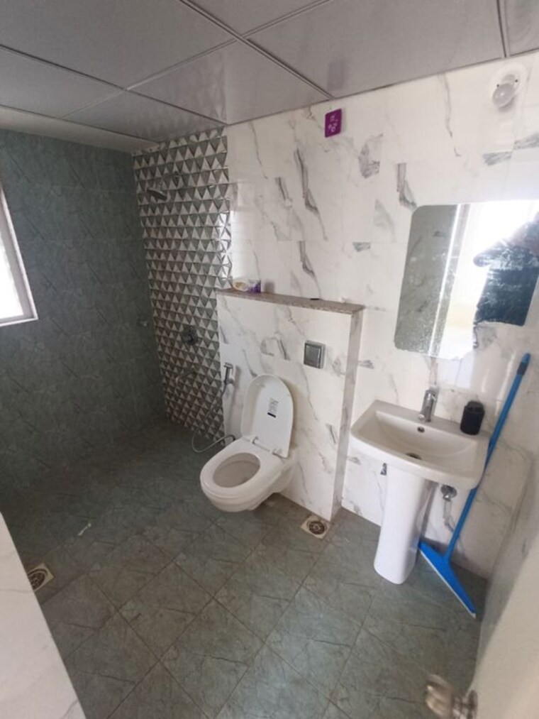 Bathroom, naiknavare-avon-vista-balewadi 2 Bedroom 800 Sq.Ft. Apartment In Balewadi Pune 9992466
