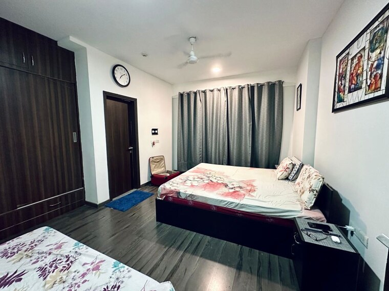 Bedroom, smart-world-orchard 3 Bedroom 1630 Sq.Ft. Apartment In Sector 61 Gurgaon 9992745