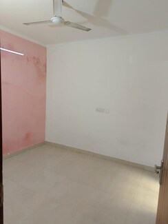 1 BHK Builder Floor For Rent in Saket