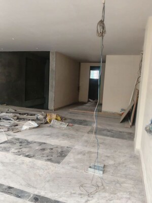 Room in  Shop at Naraina Industrial Area Phase 1 – for Rent