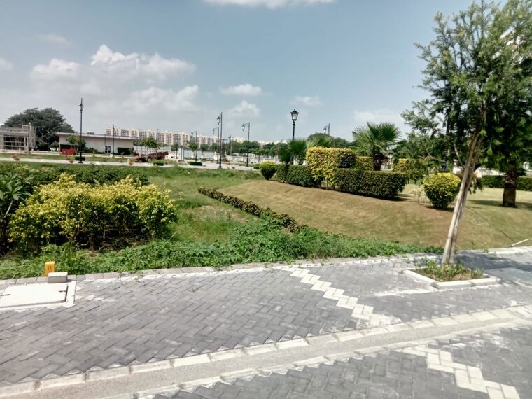 undefined, meffier-golden-park  175 Sq.Yd. Plot In Sohna Sector 4 Gurgaon 9992787
