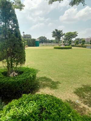  Plot – Garden View at Meffier Golden Park, Sohna Sector 4 - for Sale