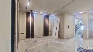 Room in 3 BHK Builder Floor at Sector 4 – for Sale