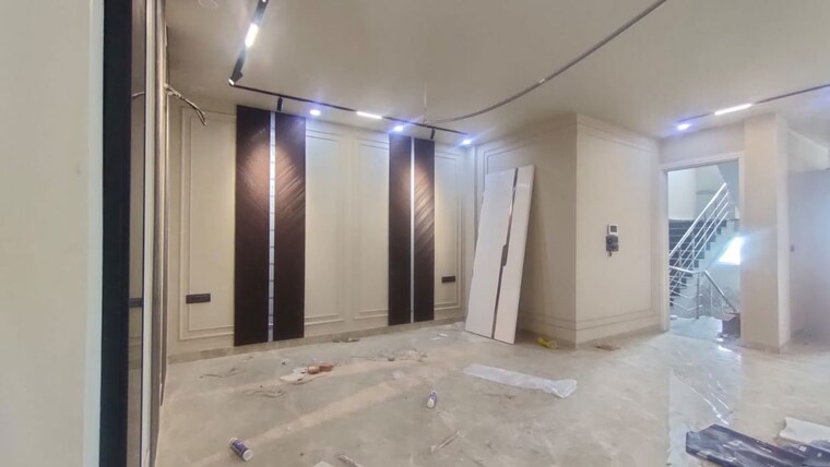 Room, sector 4 3 Bedroom 2250 Sq.Ft. Builder Floor In Sector 4 Gurgaon 9992792