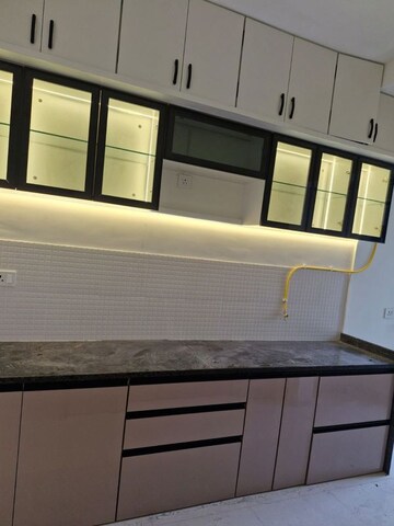 Kitchen in 3 BHK Apartment at Kalpataru Elitus, Mulund West – for Rent