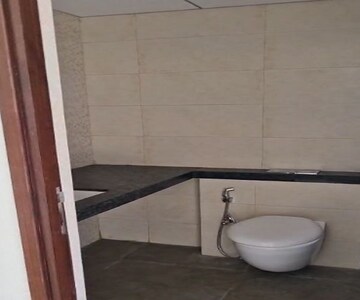 Bathroom in 3 BHK Apartment at Kalpataru Elitus, Mulund West – for Rent