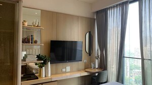 Room in 5 BHK Apartment at Rustomjee Crown, Prabhadevi – for Sale