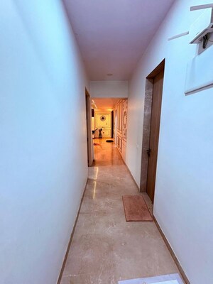 Building Lobby in 3 BHK Apartment at Hiranandani Meadows, Manpada – for Rent