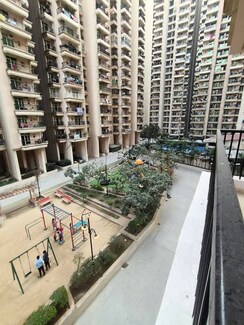 3 BHK Apartment For Rent in Gaur City 2 - 12th Avenue