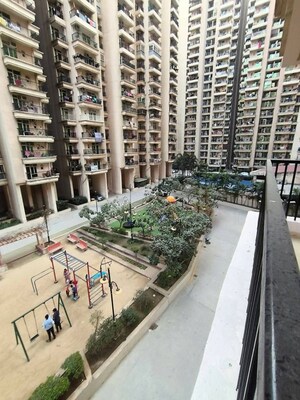 3 BHK Apartment For Rent in Gaur City 2 - 12th Avenue, Sector 16c Greater Noida