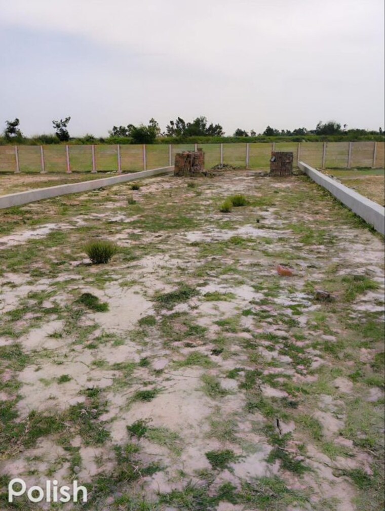 Garden, jewar  220 Sq.Yd. Plot In Jewar Greater Noida 9992966