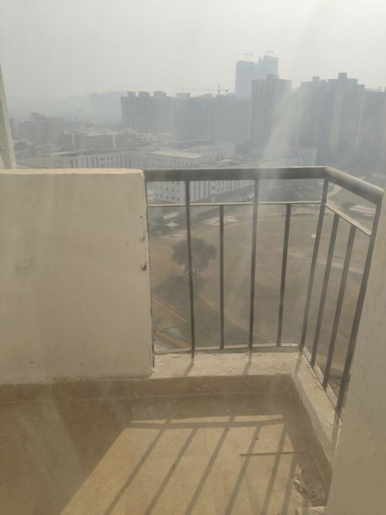 Balcony, amrapali dream valley 2.5 Bedroom 920 Sq.Ft. Apartment In Amrapali Dream Valley Greater Noida 9992968