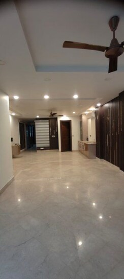 3 BHK + Pooja Room,Servant Room Builder Floor For Rent in Greater Kailash I