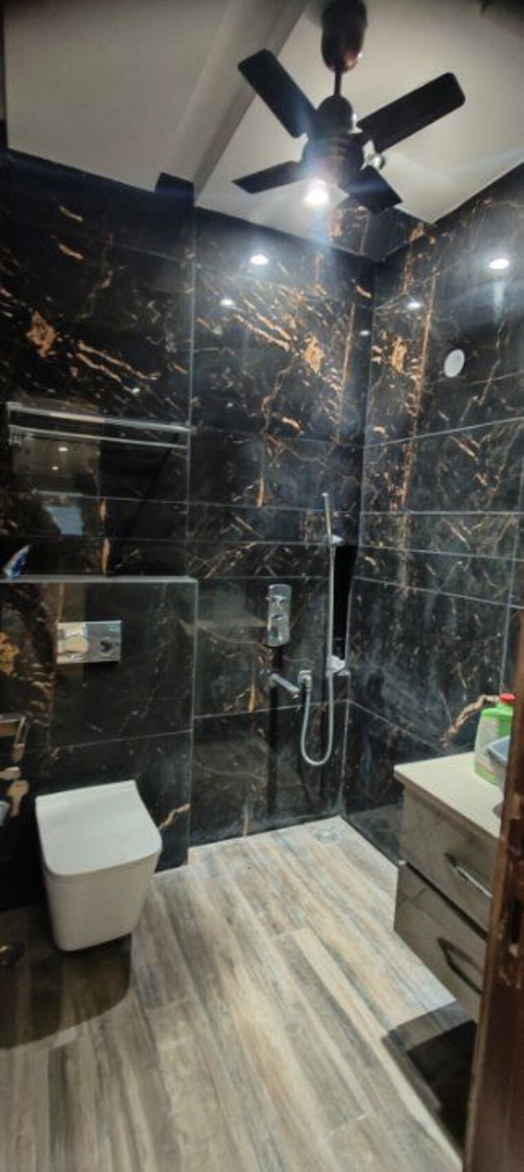 Attached Bathroom, greater kailash i 3 Bedroom 208 Sq.Yd. Builder Floor In Greater Kailash I Delhi 9992932