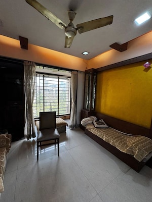 Bedroom in 3 BHK Apartment at Kingston Classic, Malad West – for Rent