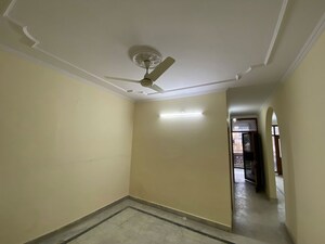Room in 3 BHK Apartment at Greater Kailash I – for Rent