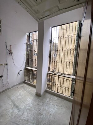 Room in 3 BHK Apartment at Greater Kailash I – for Rent