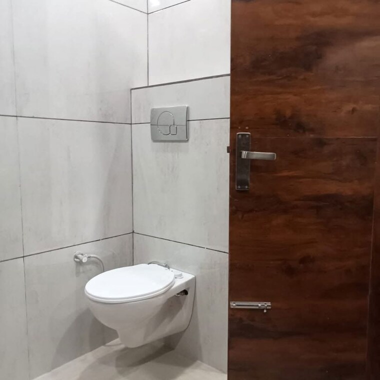 Bathroom, trishla-city 3 Bedroom 1500 Sq.Ft. Apartment In Patiala Road Zirakpur 9993013