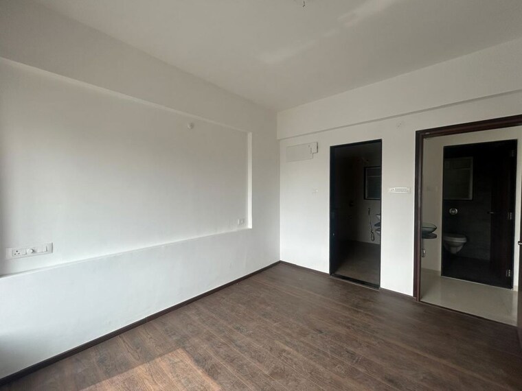 Room, erandwane 2 Bedroom 837 Sq.Ft. Apartment In Erandwane Pune 9993055