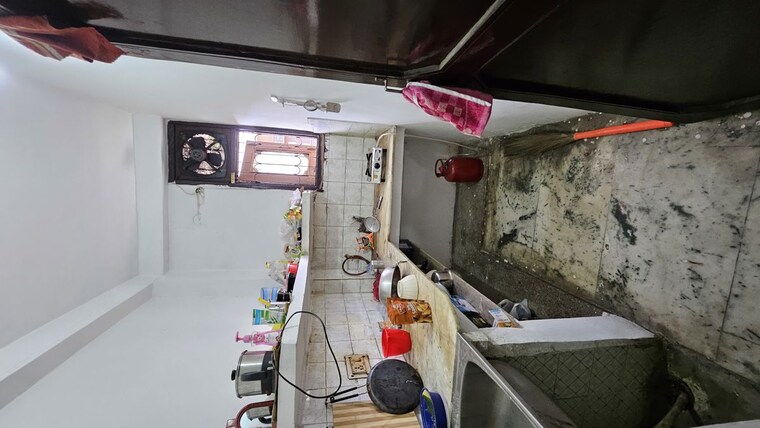 Kitchen, dilshad colony 1 Bedroom 450 Sq.Ft. Apartment In Dilshad Colony Delhi 9993126
