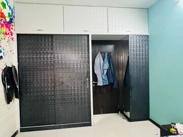 Room in 2 BHK Apartment at Soham Tropical Lagoon, Ghodbunder Road – for Rent