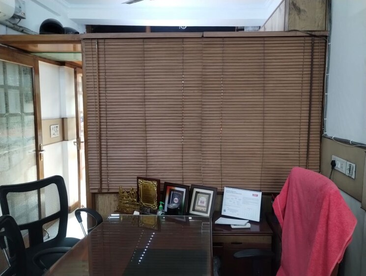 Living Room, akd-tower Commercial Office Space 200 Sq.Ft. In Sector 14 Gurgaon 9993136