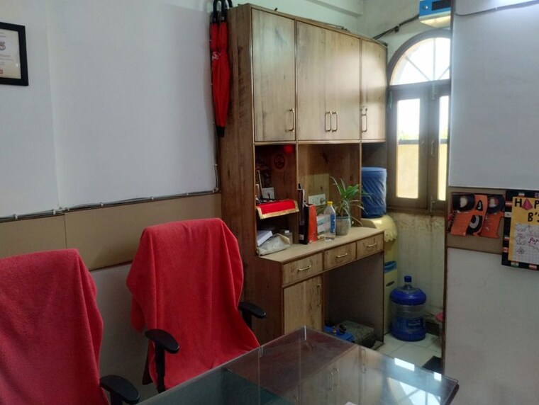 Kitchen, akd-tower Commercial Office Space 200 Sq.Ft. In Sector 14 Gurgaon 9993136