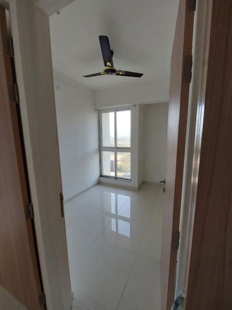 Bathroom, metropolis-bayside 1 Bedroom 370 Sq.Ft. Apartment In Kasarvadavali Thane 9993267