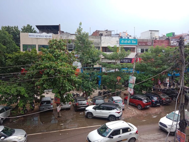 Exterior View, akd-tower Commercial Shop 220 Sq.Ft. In Sector 14 Gurgaon 9993257