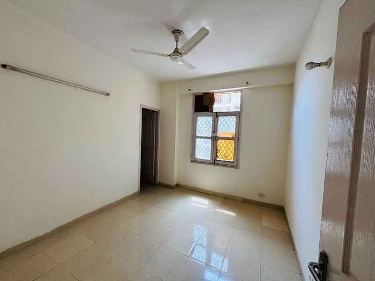 Room, tulip-orange 3 Bedroom 1137 Sq.Ft. Apartment In Sector 70 Gurgaon 9993278