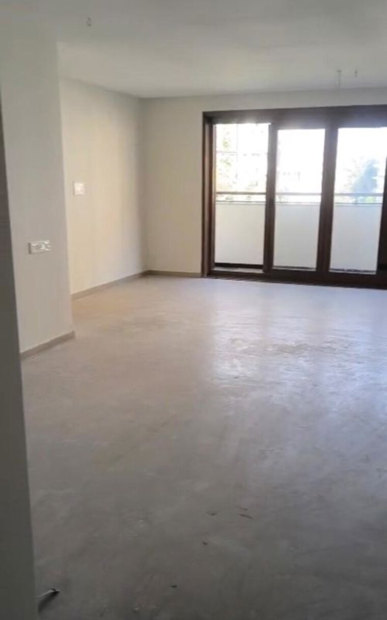 Room, saranya-soham 3 Bedroom 2600 Sq.Ft. Apartment In Munnekollal Bangalore 9993258