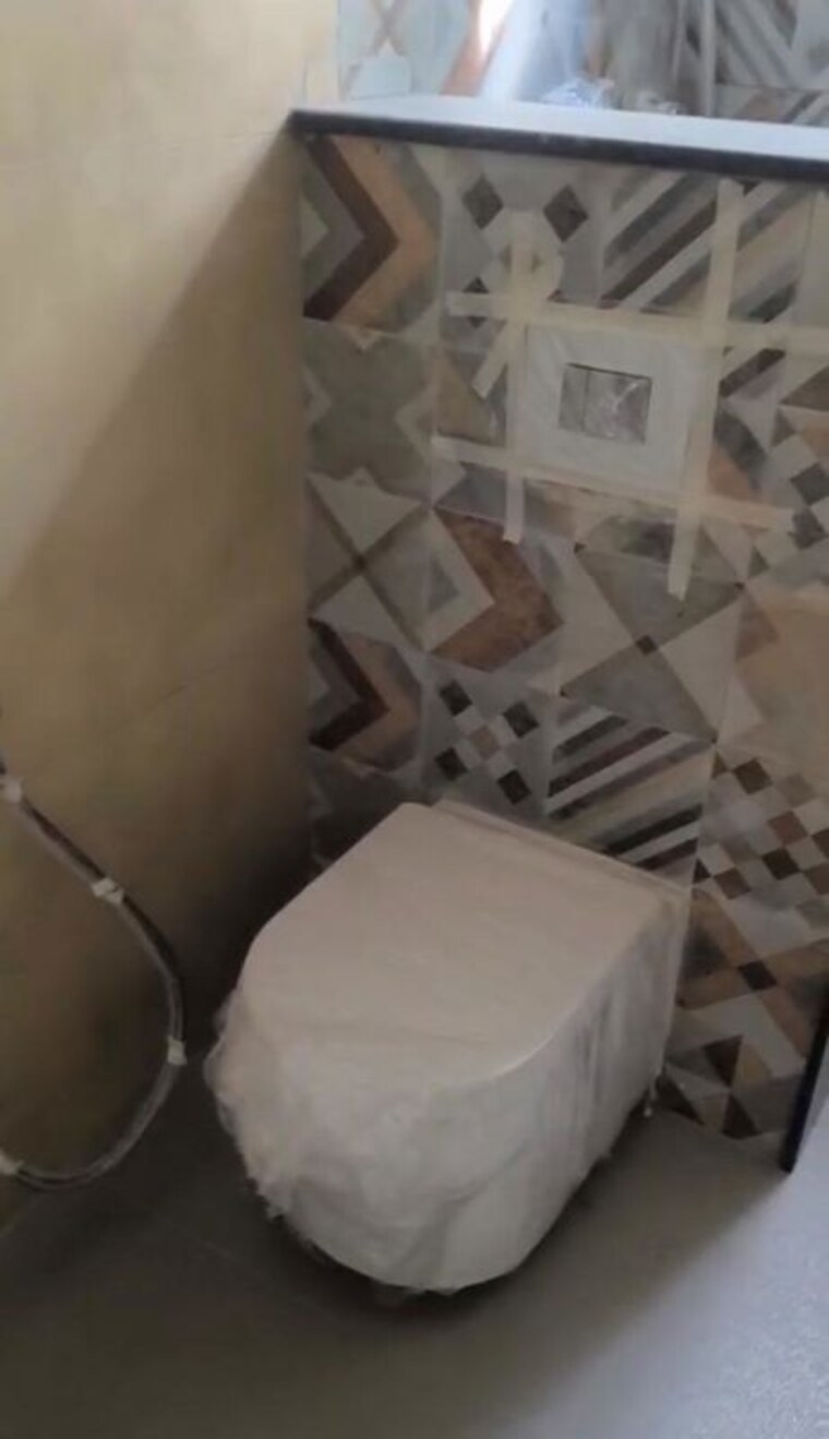 Bathroom, saranya-soham 3 Bedroom 2600 Sq.Ft. Apartment In Munnekollal Bangalore 9993258