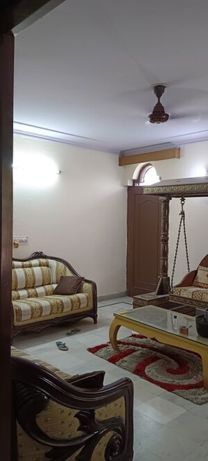 Bedroom in 1 RK Apartment at Sector 16 – for Rent