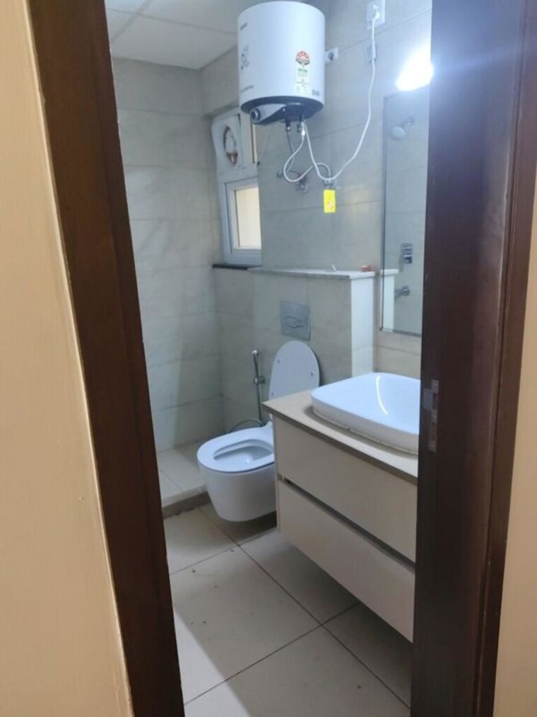 Bathroom, bptp-terra 3.5 Bedroom 1400 Sq.Ft. Apartment In Sector 37d Gurgaon 9992990