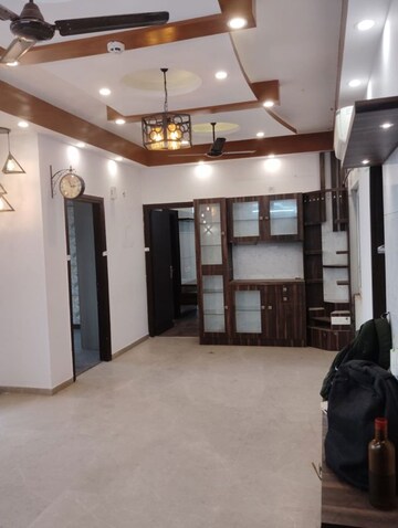 Room in 3 BHK Apartment at Mapsko Mount Ville, Sector 79 – for Rent