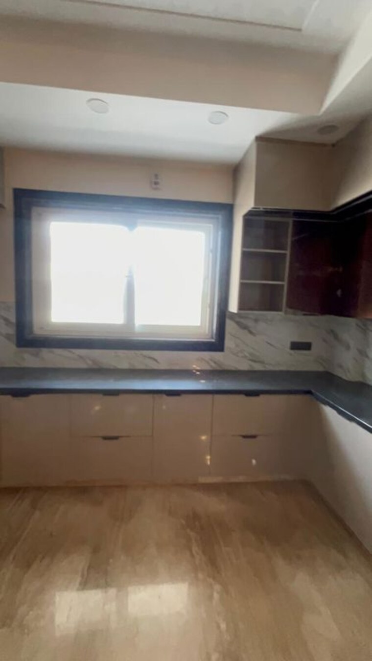 Kitchen, bp-homes 3 Bedroom 2500 Sq.Ft. Builder Floor In Sector 85 Faridabad 9993539