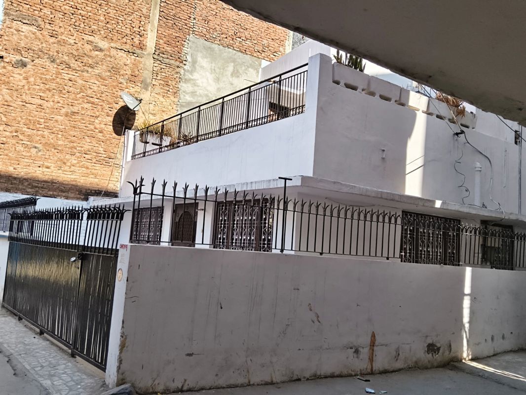 5 BHK + Pooja Room Independent House For Sale in Mehrauli