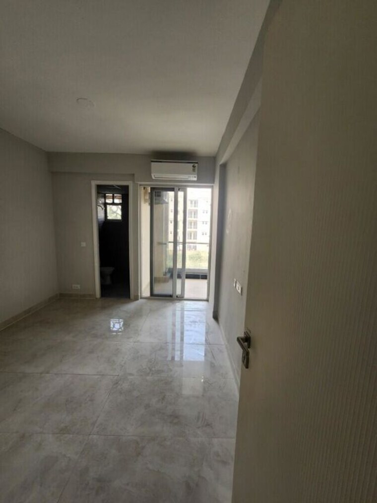 Room, signature-global-city 3.5 Bedroom 935 Sq.Ft. Apartment In Sector 37d Gurgaon 9992690