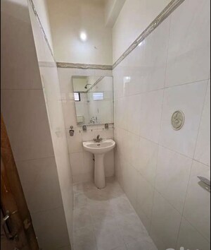 Bathroom in 3 BHK Apartment at Lalpur – for Rent