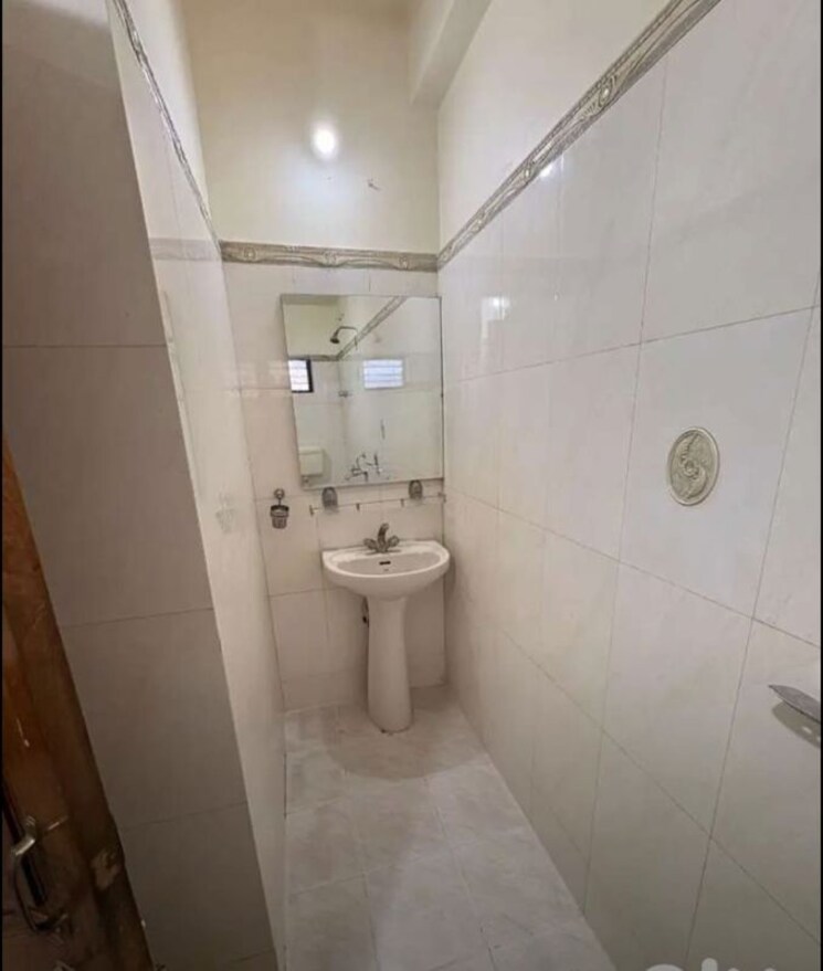Bathroom, lalpur 3 Bedroom 1350 Sq.Ft. Apartment In Lalpur Ranchi 9993692