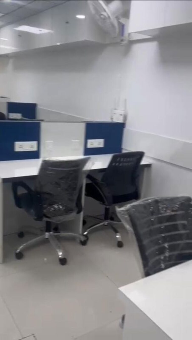 Team Area, new-town-tower Commercial Office Space 1330 Sq.Ft. In New Town Action Area 1 Kolkata 9993740