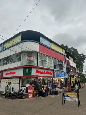  Shop For Rent in Chinnakada