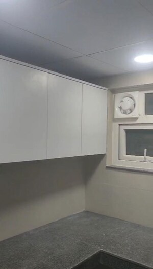 Room in  Office Space at Bbd Bagh – for Rent