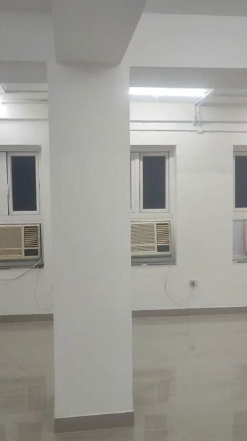 Room in  Office Space at Bbd Bagh – for Rent
