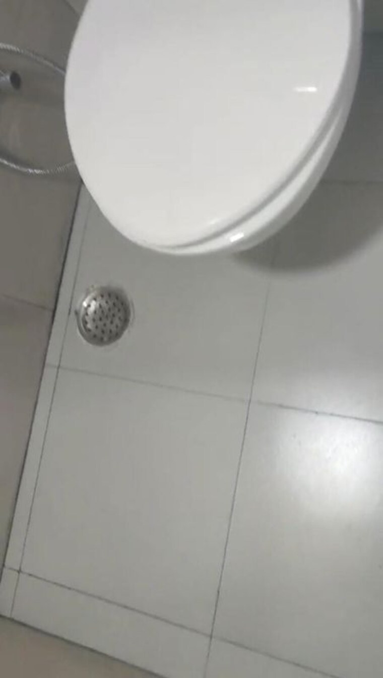 Bathroom, bbd bagh Commercial Office Space 1150 Sq.Ft. In Bbd Bagh Kolkata 9993834