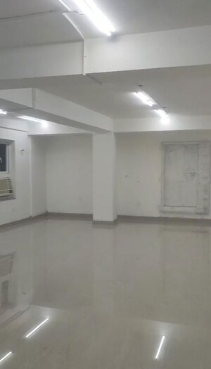 Room in  Office Space at Bbd Bagh – for Rent