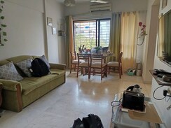 1 BHK + Pooja Room Apartment For Rent in Bandra West