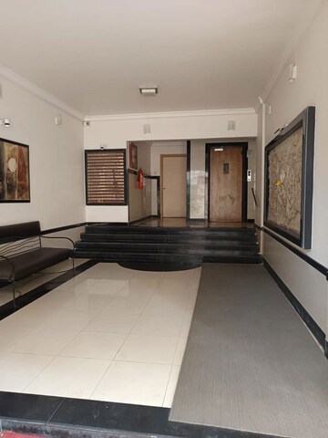 Hall in 1 BHK Apartment at Bandra West – for Rent